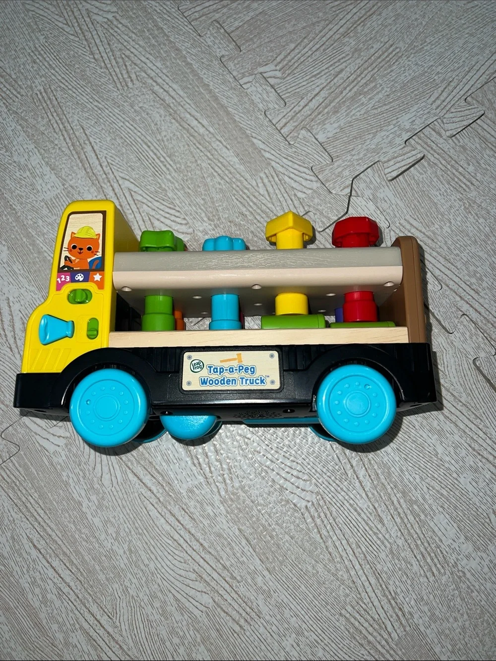 LeapFrog Tap-a-Peg Wooden Truck